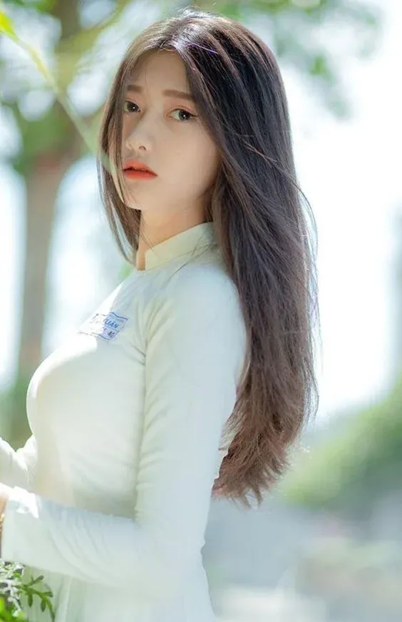 Avatar bé gái cute mang lại vẻ ngọt ngào và dễ thương cho những bạn yêu thích sự trong sáng.