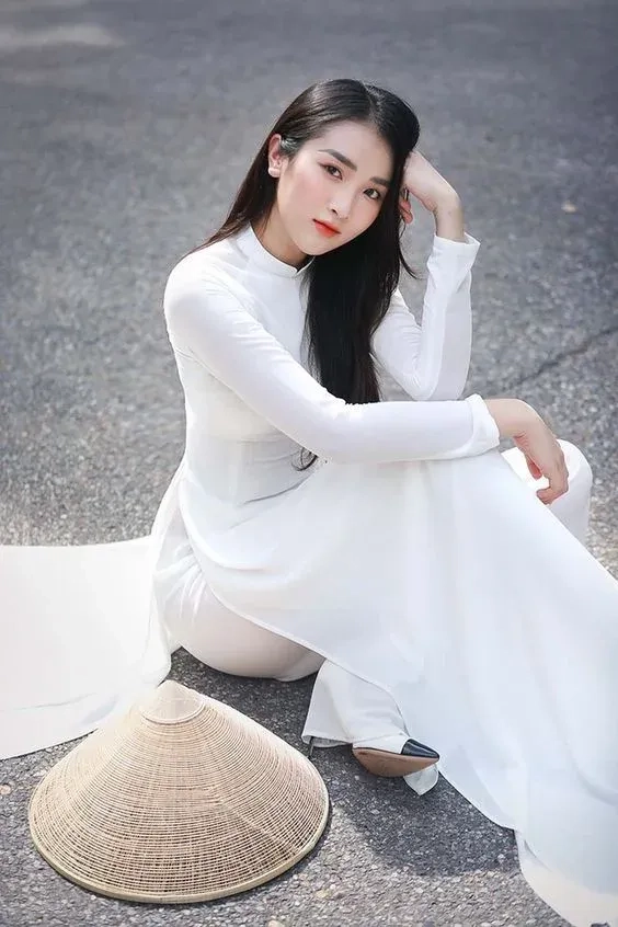 Ảnh avatar gái cute với khuôn mặt tươi cười sẽ làm cho hình ảnh của bạn thêm phần rạng rỡ.
