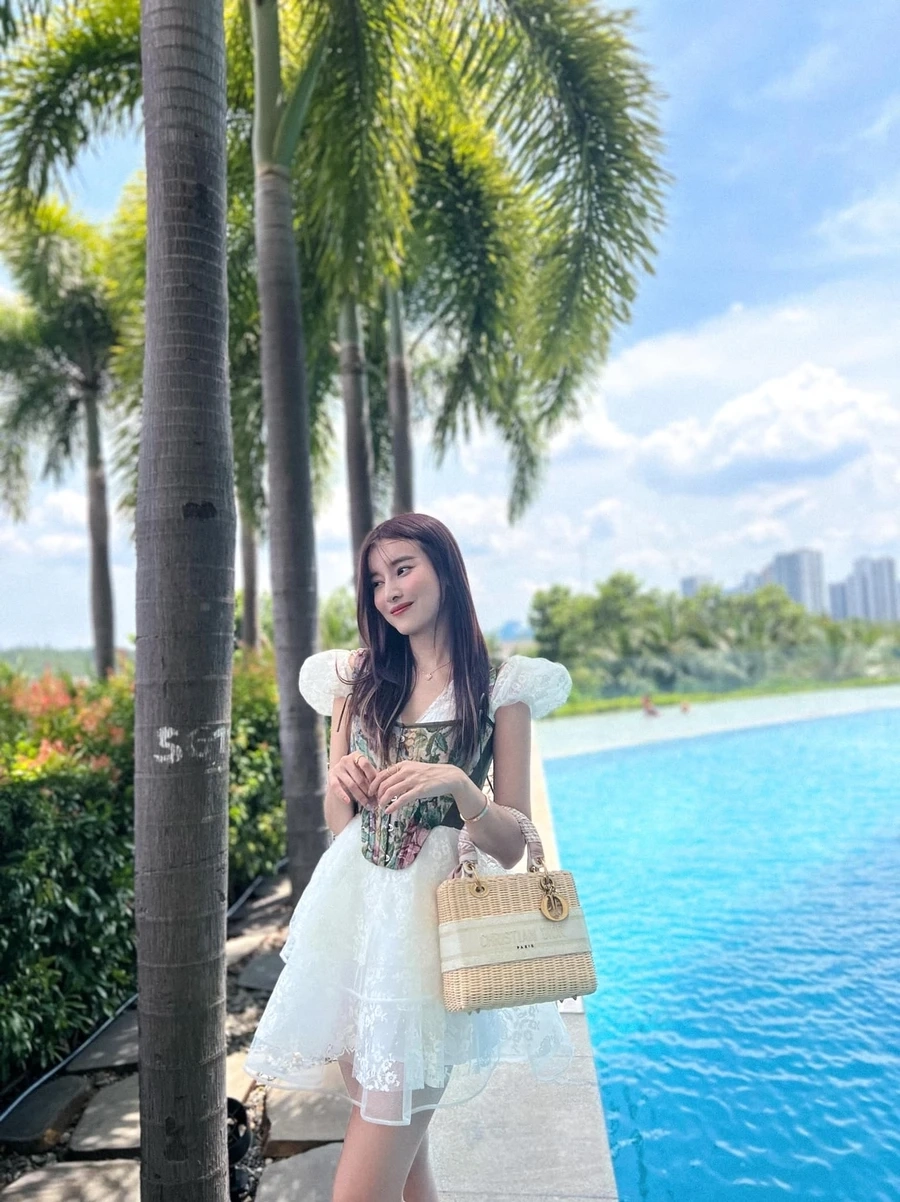 Sự quyến rũ của kiều cao thái hà khiến ai cũng phải ngưỡng mộ.