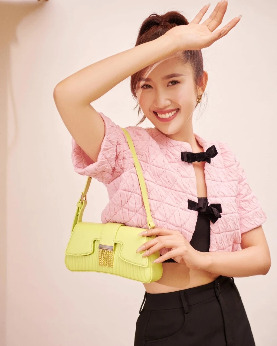 Hình ảnh tinh tế khi thúy ngân diện bikini xuất hiện.