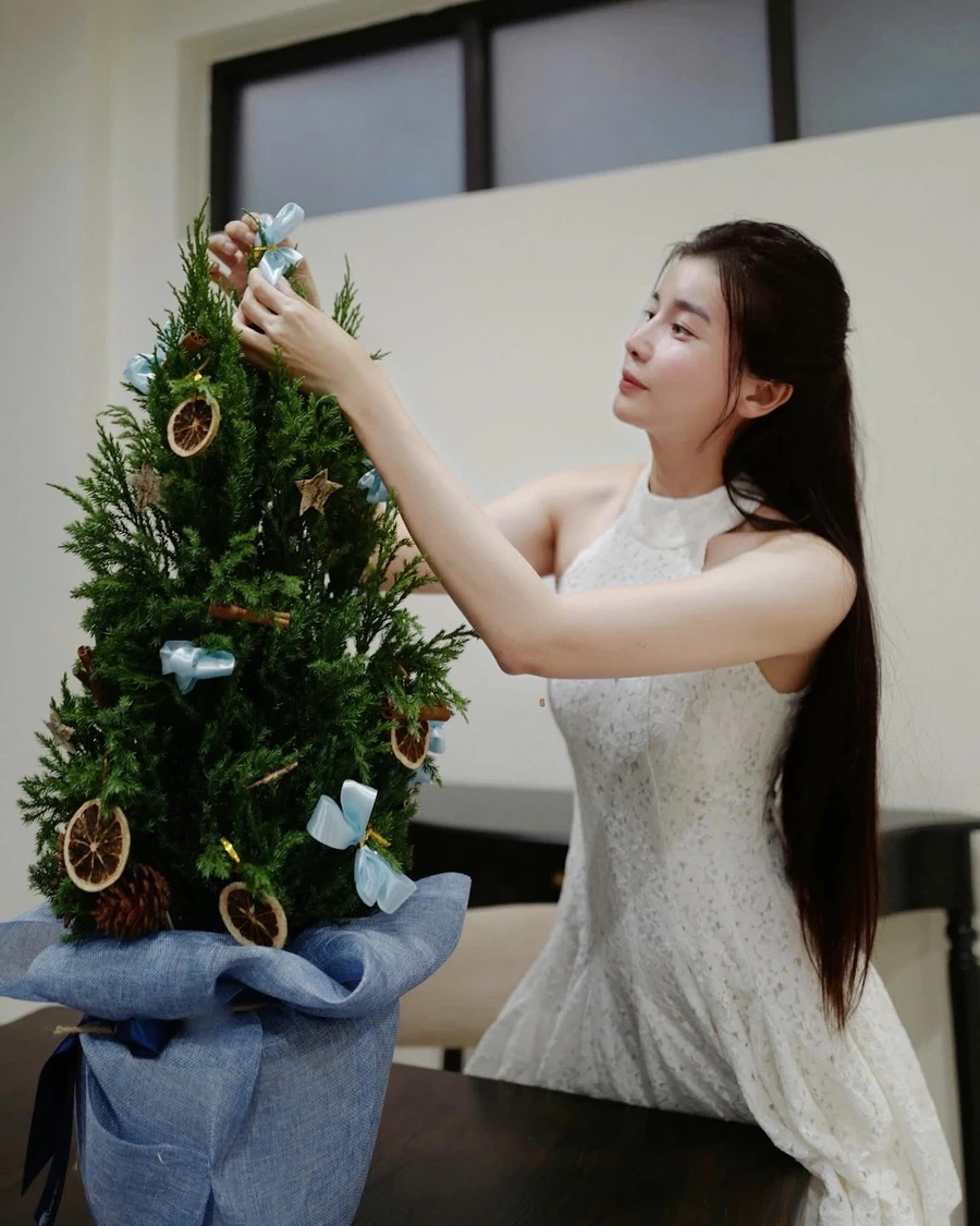 Cao thái hà đóng phim với những vai diễn nổi bật.