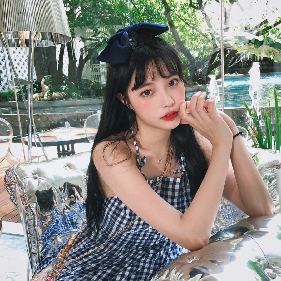 Chụp ảnh gái đẹp ấn tượng trong từng khung hình.