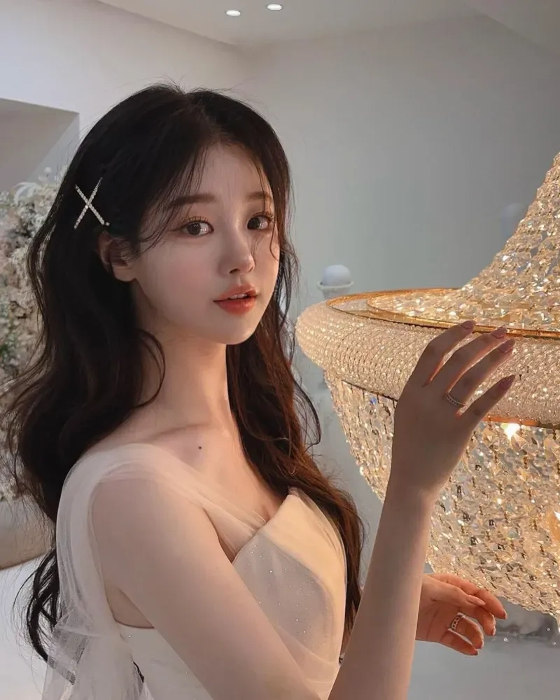 Ngắm nhìn gái sexy 100 với nét đẹp hoàn hảo và quyến rũ.