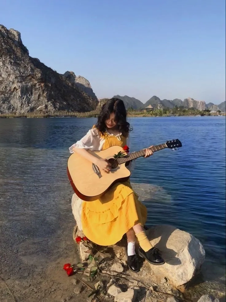 Cách chơi đàn guitar dễ hiểu cho người mới học.