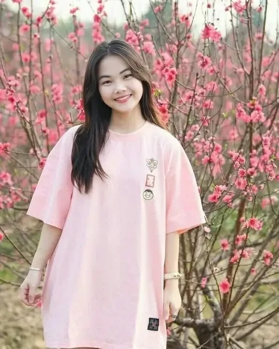 Khoảnh khắc sâu lắng của tâm trạng cô đơn về đêm, lặng lẽ mà đẹp.