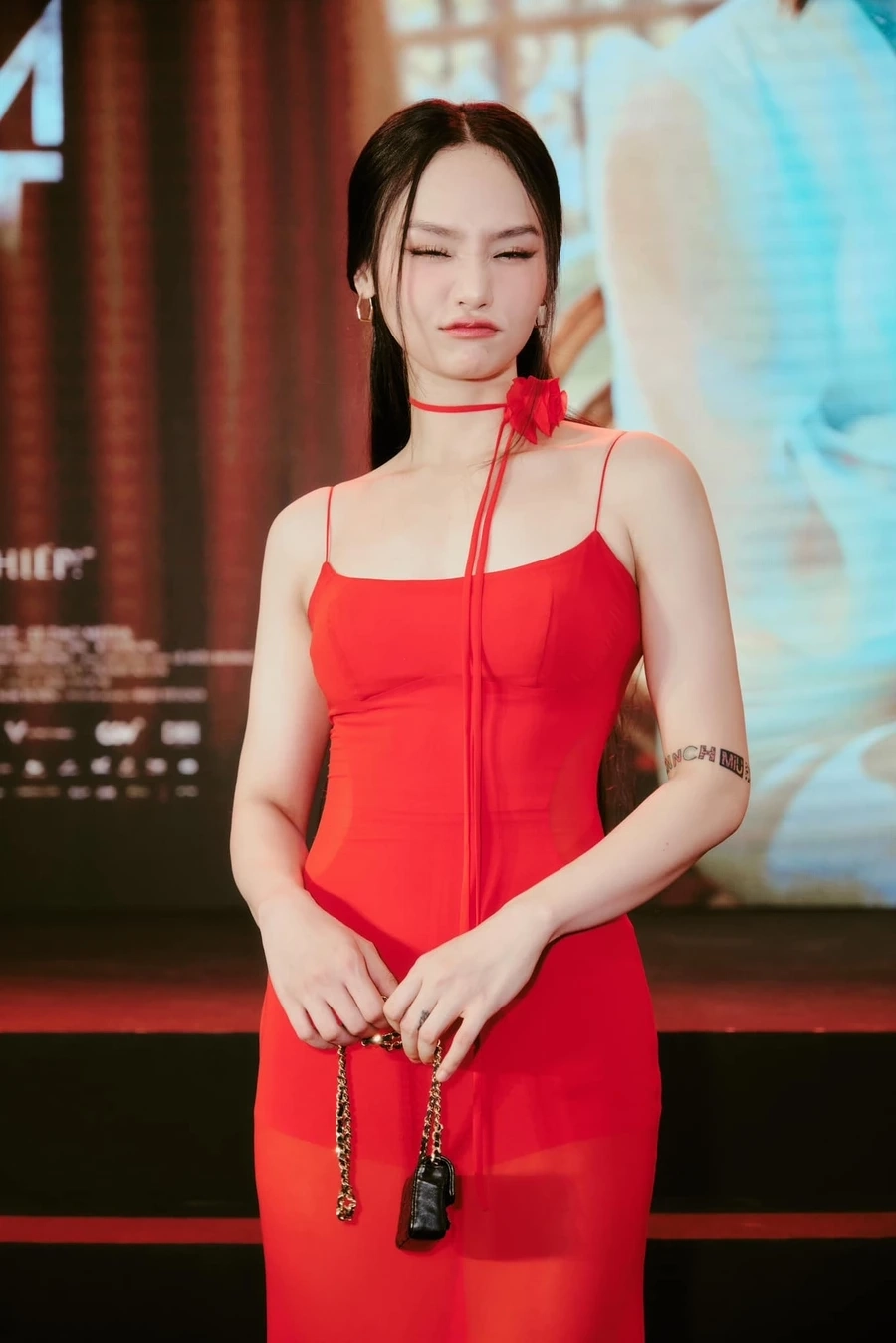 Bộ sưu tập âm nhạc ấn tượng trong các đĩa nhạc của miu lê.
