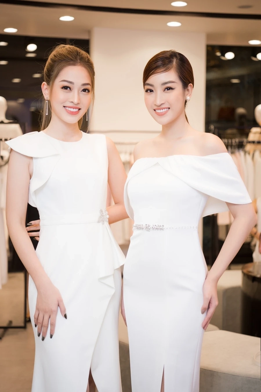 Lương Thùy Linh giống Đỗ Mỹ Linh ở vẻ đẹp duyên dáng, thu hút sự chú ý.