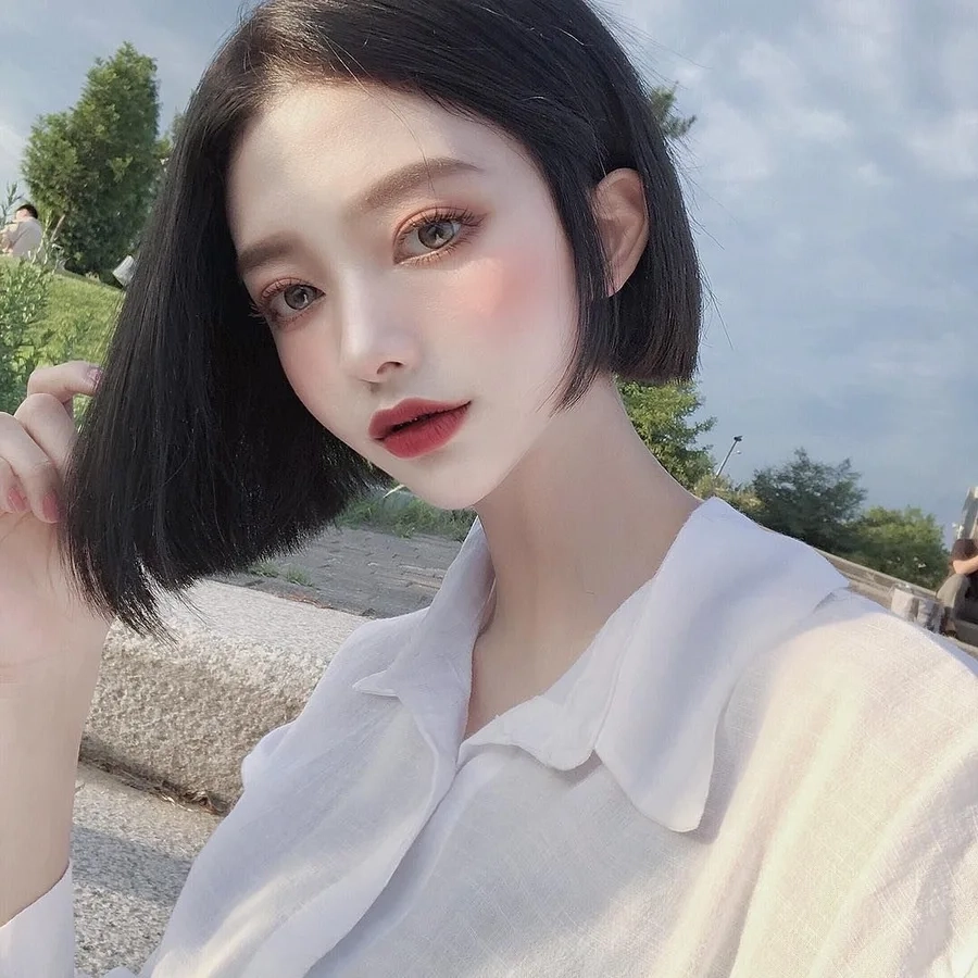 Hình con gái ngầu nhất với phong cách đầy cá tính.