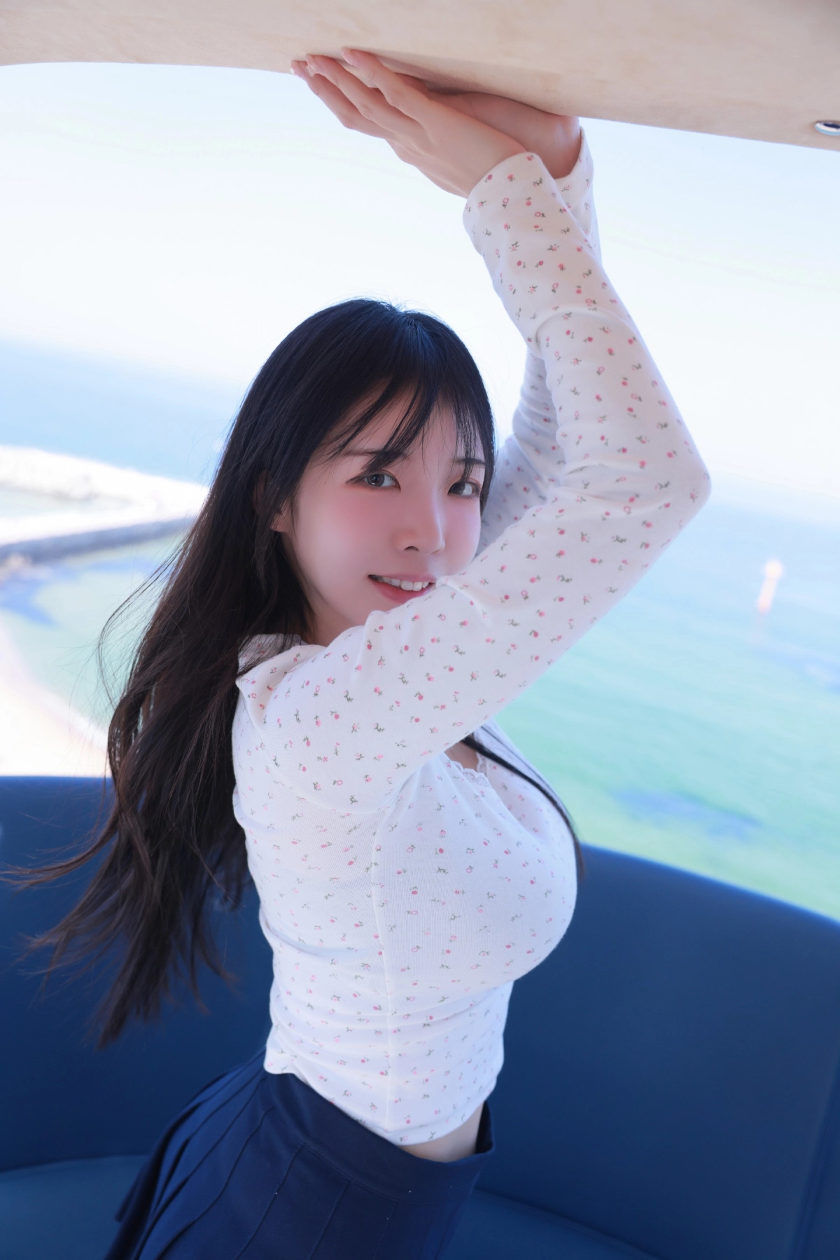 Momorina vú to sexy nóng bỏng cuốn hút G cup rung muốn xé áo ngay