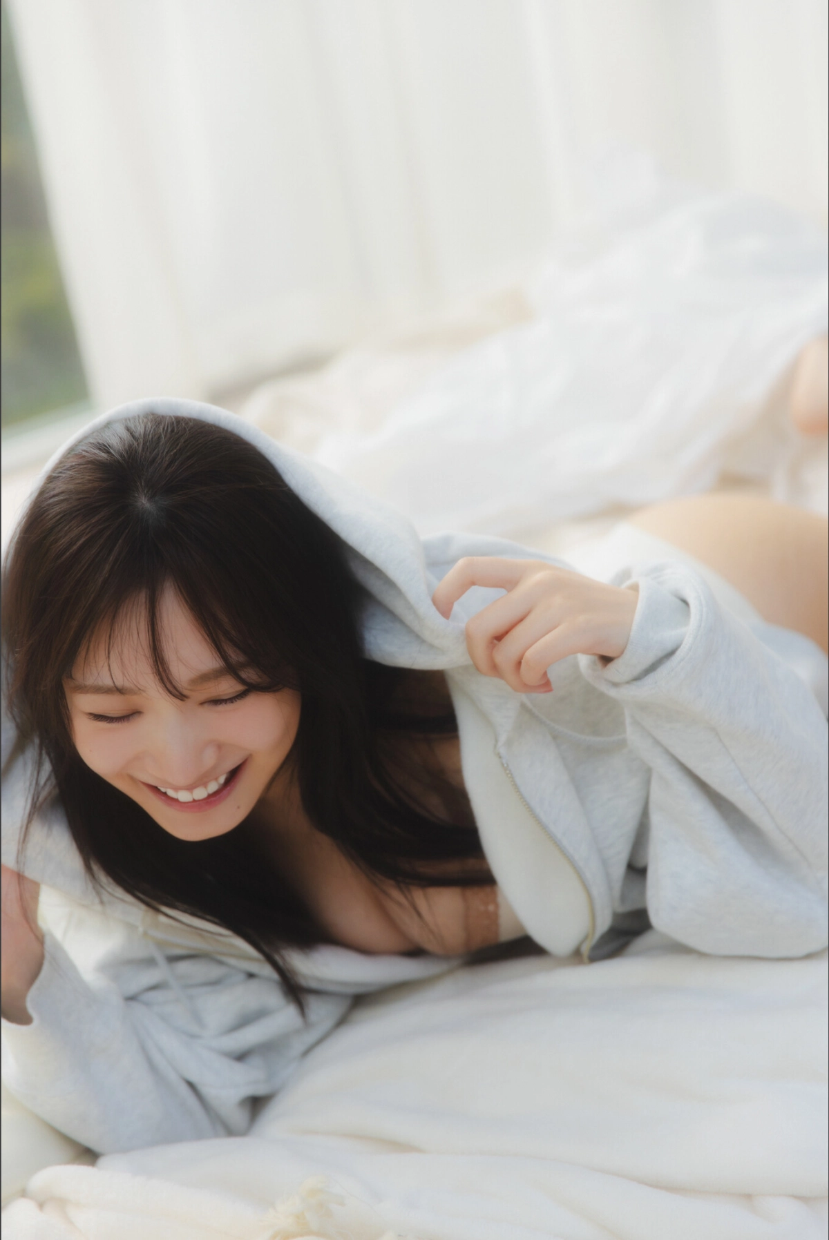 Sumire Yokono bikini vú to sexy nóng bỏng cuốn hút dây lọt khe hằn sâu vú muốn nổ tung dây