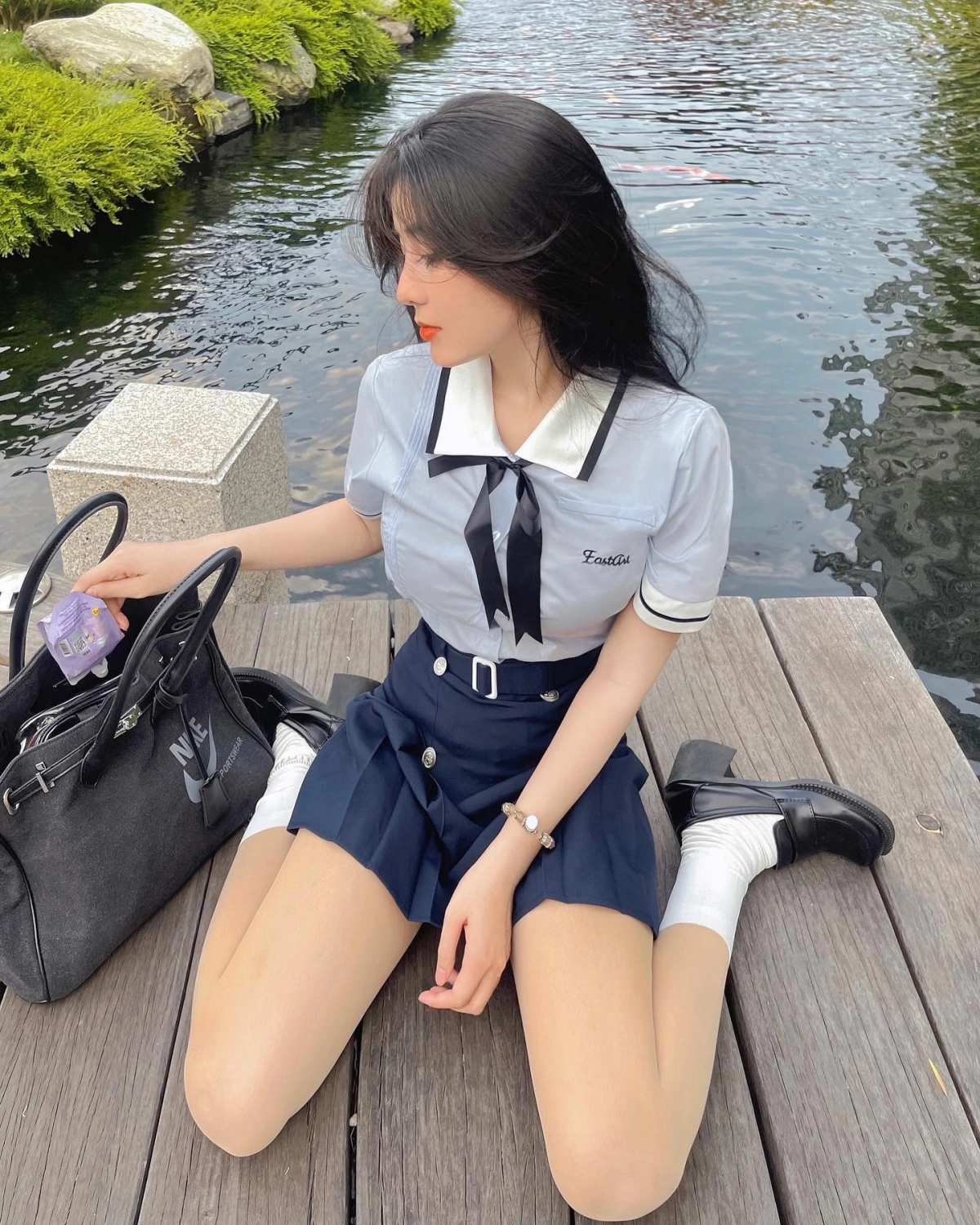 Ảnh gái vú to che mặt bí ẩn siêu sexy