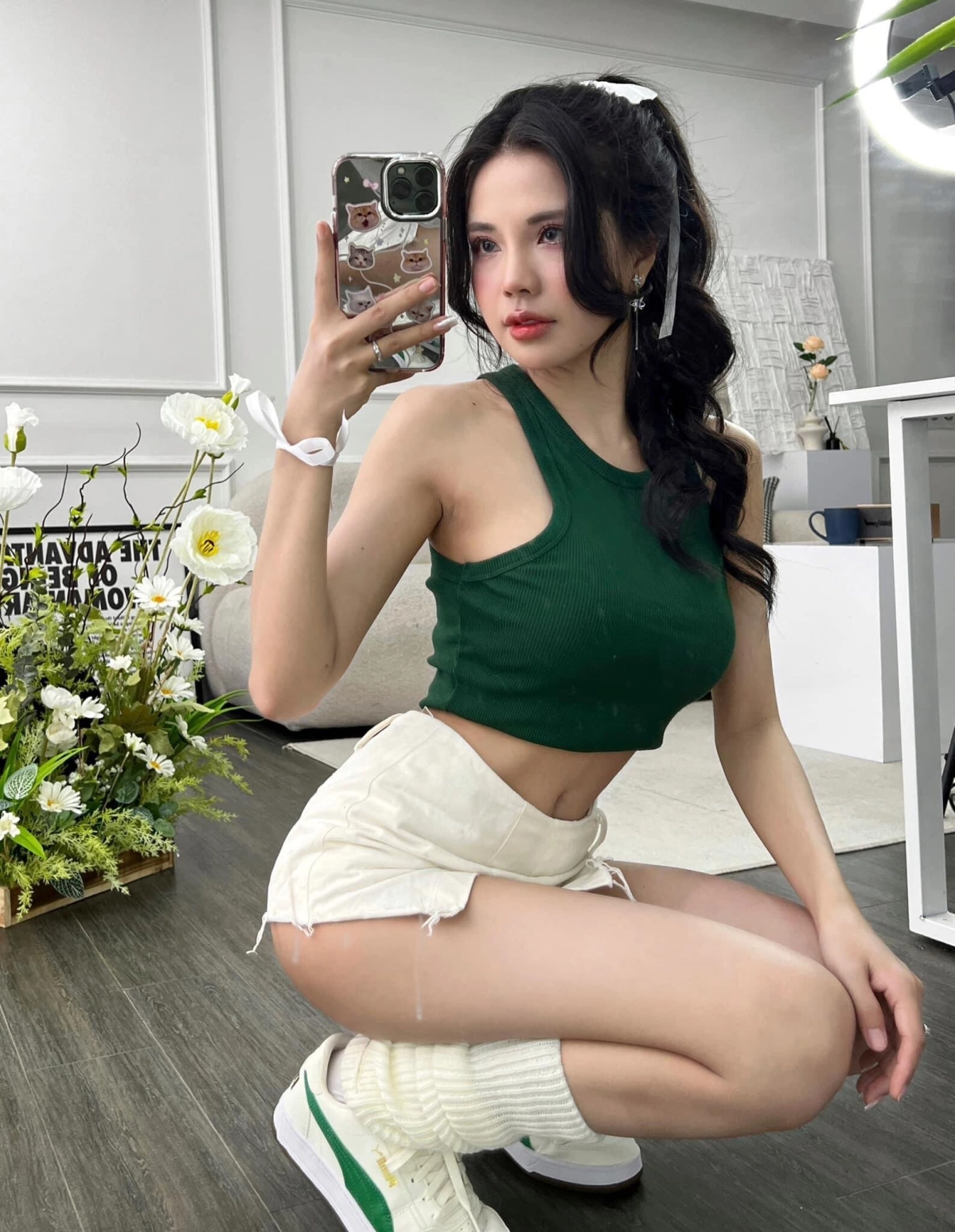 Hình ảnh con gái sexy thân hình bốc lửa sexy