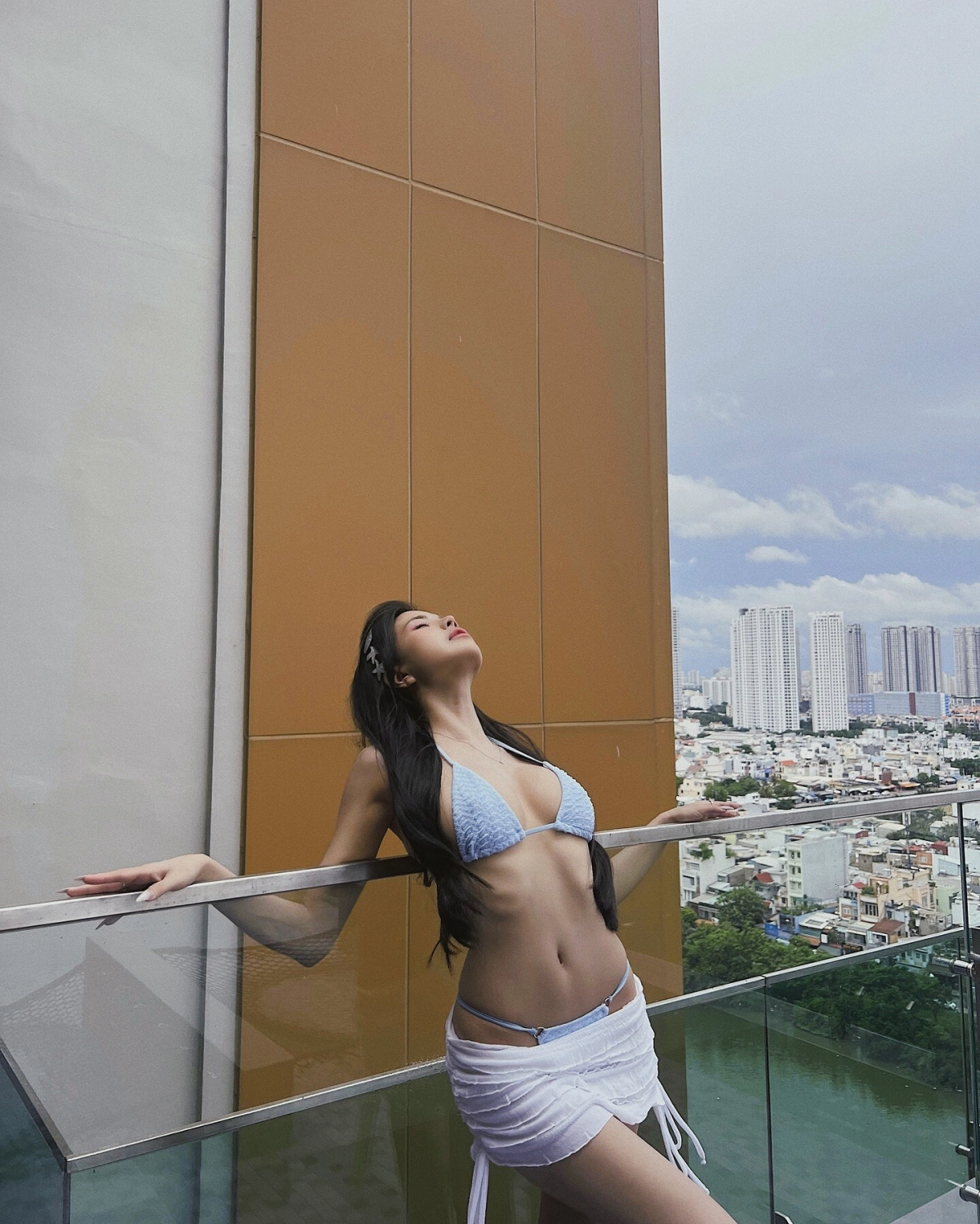 Ảnh gái xinh tiktok sexy nhảy múa nóng bỏng