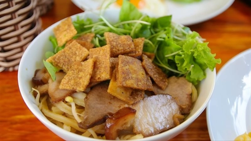 Những quán Cao lầu lâu đời bạn nên ghé thăm